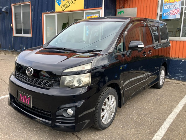 ヴォクシー2.0 ZS 4WD