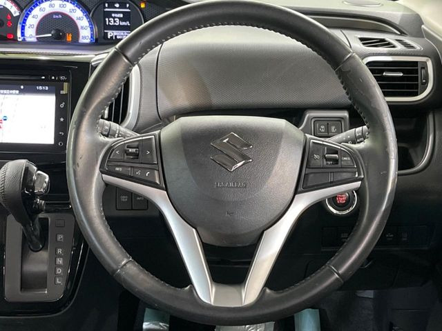 �y�����v�����X�e�A�����O�z�㎿�Ȋv���g�p���邱�ƂŁA��ɂ����������݂ƂĂ��^�]���₷���n���h���ł���