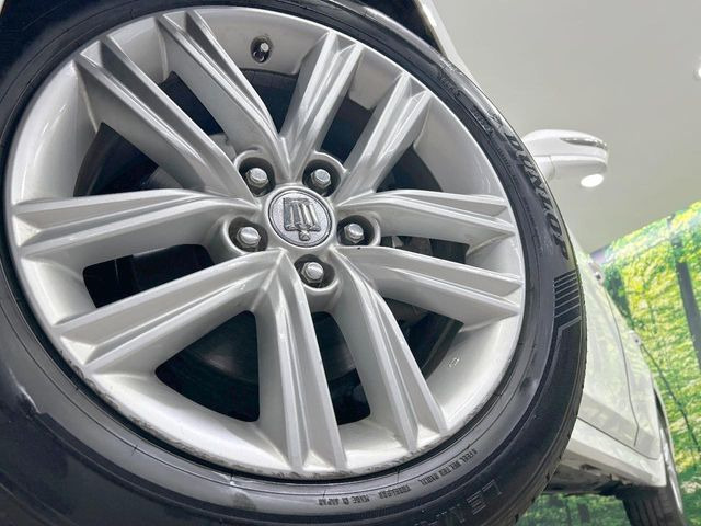 �y17�C���`�A���~�z�C�[���z�O�ςɃ}�b�`�����A���~�z�C�[���𑕒����Ă���܂��B�e��A���~�z�C�[����A�X�^�b�h���X�^�C�����戵�����Ă���܂��B���񂲑��k����������