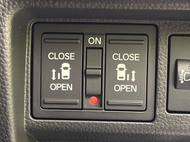 �y�����p���[�X���C�h�h�A�z�X�}�[�g�L�[��^�]�Ȃ̃X�C�b�`�Ō�ȗ����X���C�h�h�A�̊J���\���d��������͂����ăh�A���J����K�v�������A�����Ȃ��q�l�ł��ȒP�ɊJ���߂ł����K�ł���