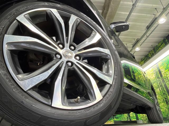 �y����20�C���`�A���~�z�C�[���z�O�ςɃ}�b�`���������A���~�z�C�[���𑕒����Ă���܂��B�e��ЊO�A���~�z�C�[����A�X�^�b�h���X�^�C�����戵�����Ă���܂��B���񂲑��k����������