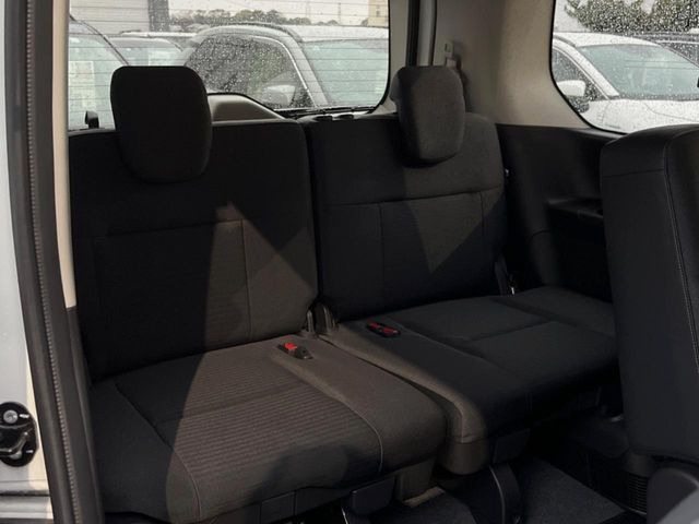 3��ڃV�[�g�͂�������ԗǍD����l�ł��������ƍ����Ē����܂��̂ŁA��l���ł̂��o���������N���N�ł��􂲉Ƒ��ŁA�C�̒m�ꂽ���ԂŁA�h���C�u�ɍs���̂��y���݂ł��ˁ�