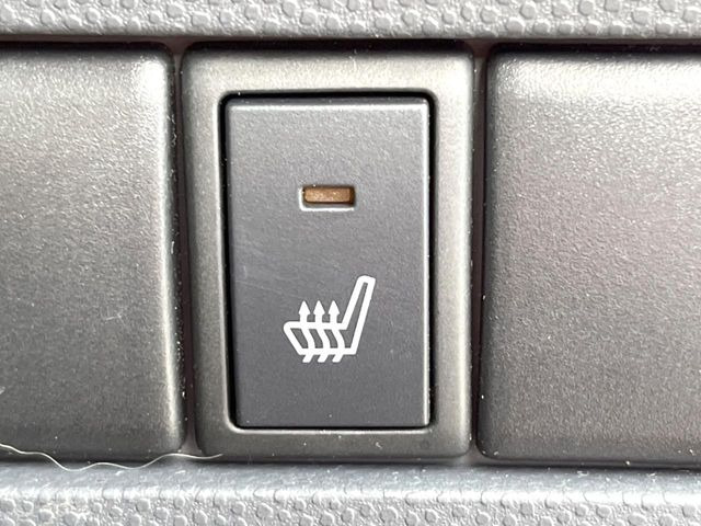 �y�V�[�g�q�[�^�[�z�������ɏd�󂷂�V�[�g�q�[�^�[!�G�A�R����葁�����܂��Ă����̂Ŋ�����̐l�����S�ł��ˁ�G�A�R���̉����͊������邩����A�Ƃ������ɂ����������߂ł��B