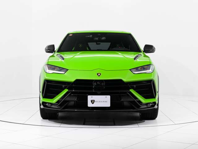 ウルスペルフォルマンテ 4WD