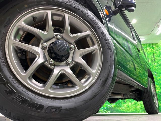 【純正16インチアルミホイール】外観にマッチした純正アルミホイールを装着しております。各種社外アルミホイールや、スタッドレスタイヤも取扱いしております。是非ご相談ください♪