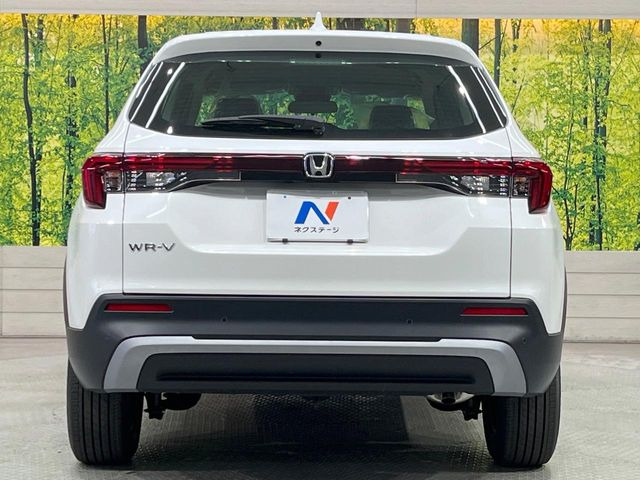 安心の最長10年・走行無制限保証(有償)をご用意。保証内容も充実はもちろん、無料点検&オイル交換や、年中無休の全国・24時間ロードサービスも付帯されておりますのでご安心下さい。