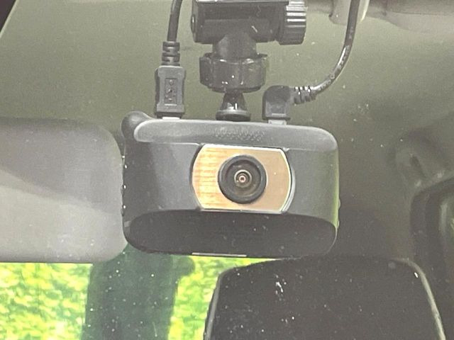 �y�h���C�u���R�[�_�[�z�h���C�u���R�[�_�[����!���s���͂������A������^�]�⎖�̂ɑ��������ہA�f���ŋL�^���A����̃��X�N�ɔ����܂��B���L�^�pSD�J�[�h�͂��q�l�����g�ł��������������K�v������܂��B