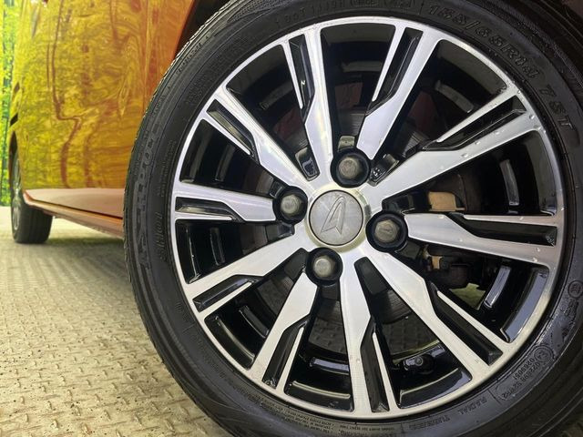 �y����14�C���`�A���~�z�C�[���z�O�ςɃ}�b�`���������A���~�z�C�[���𑕒����Ă���܂��B�e��ЊO�A���~�z�C�[����A�X�^�b�h���X�^�C�����戵�����Ă���܂��B���񂲑��k����������