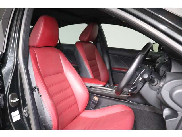 IS300h バージョンL