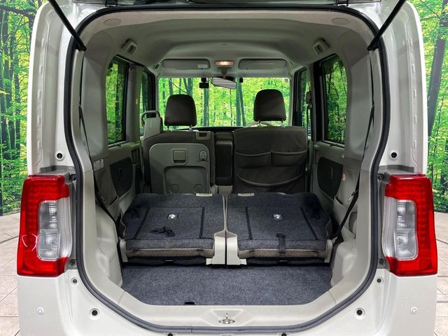 普段のお買い物や通勤、送迎等に十分な荷室スペースを確保しております。セカンドシートを倒すと、大きな荷物の積載も可能です♪