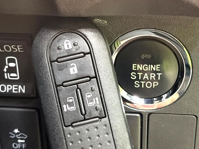 �y�L�[�t���[�V�X�e���z�J�o����|�P�b�g�ɓ��ꂽ�܂܂ł��h�A�̎{���E�������\�ȃX�}�[�g�L�[�𑕔��B�G���W���̃I���E�I�t�����J�M�����o���K�v����������Ƃ��Ă��֗��ł���