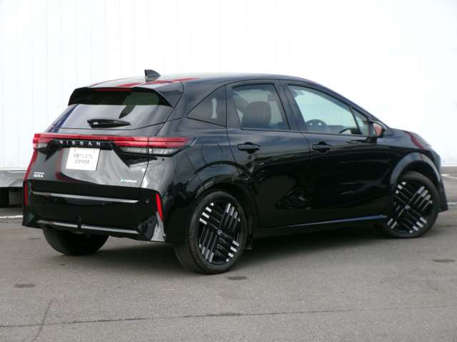 ノートオーラ1.2 G レザーエディション