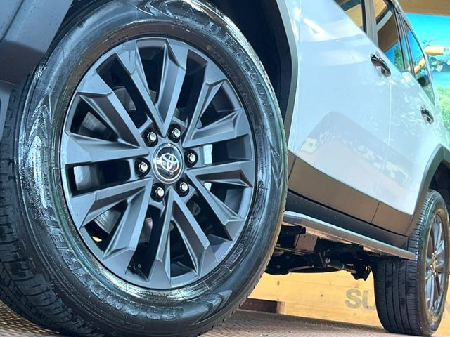 �y����20�C���`�A���~�z�C�[���z�O�ςɃ}�b�`���������A���~�z�C�[���𑕒����Ă���܂��B�e��ЊO�A���~�z�C�[����A�X�^�b�h���X�^�C�����戵�����Ă���܂��B���񂲑��k����������