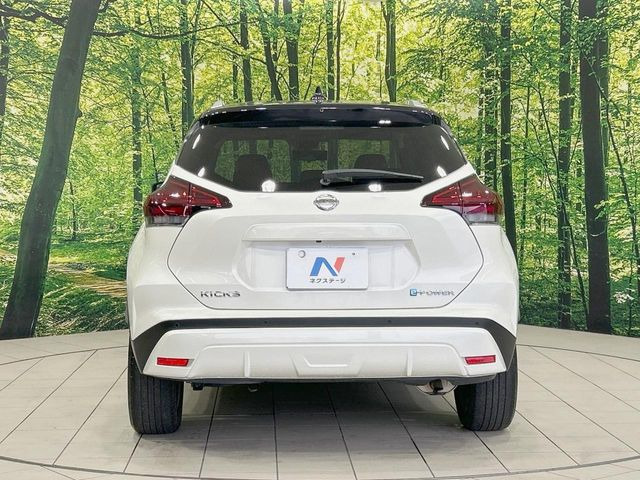 安心の最長10年・走行無制限保証(有償)をご用意。保証内容も充実はもちろん、無料点検&オイル交換や、年中無休の全国・24時間ロードサービスも付帯されておりますのでご安心下さい。