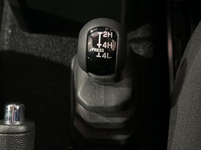 【トランスファー】オフロードや雪道に特化したモードへの切り替えも可能。高い走破性を活かし、オンロード以外でも活躍してくれます♪