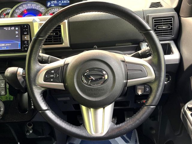 �y�����v�����X�e�A�����O�z�㎿�Ȋv���g�p���邱�ƂŁA��ɂ����������݂ƂĂ��^�]���₷���n���h���ł���