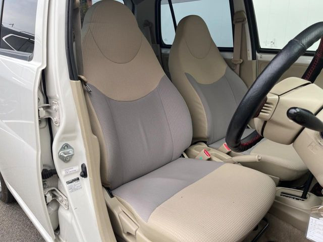 �^�]�ȃV�[�g���͎g�p�������Ȃ��A�ǍD�ȏ�ԂƂȂ��Ă��܂��B���J�Ɏg���Ă������Ƃ��悭�킩��܂��ˁB