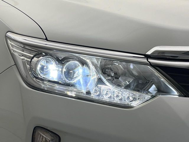 �yLED�w�b�h���C�g�z���V����ԑ��s�����ǍD�Ȏ��E���m�ۂ����S���ĉ^�]�ł��鍂�P�xLED�w�b�h���C�g�𑕔�!�_�����x�������A����d�͂��}�����Ă��܂��B