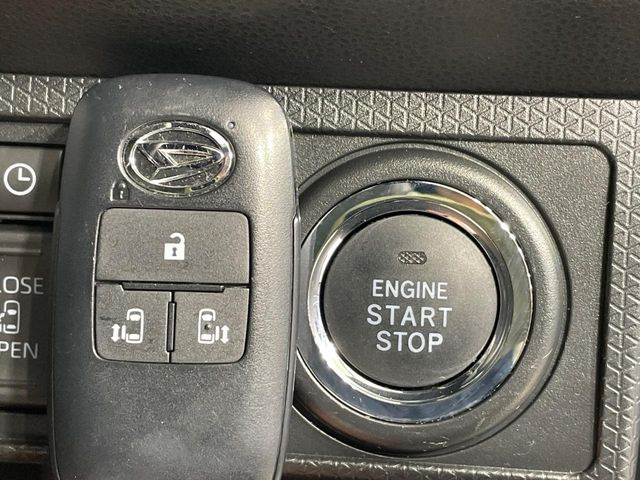 �y�L�[�t���[�V�X�e���z�J�o����|�P�b�g�ɓ��ꂽ�܂܂ł��h�A�̎{���E�������\�ȃX�}�[�g�L�[�𑕔��B�G���W���̃I���E�I�t�����J�M�����o���K�v����������Ƃ��Ă��֗��ł���