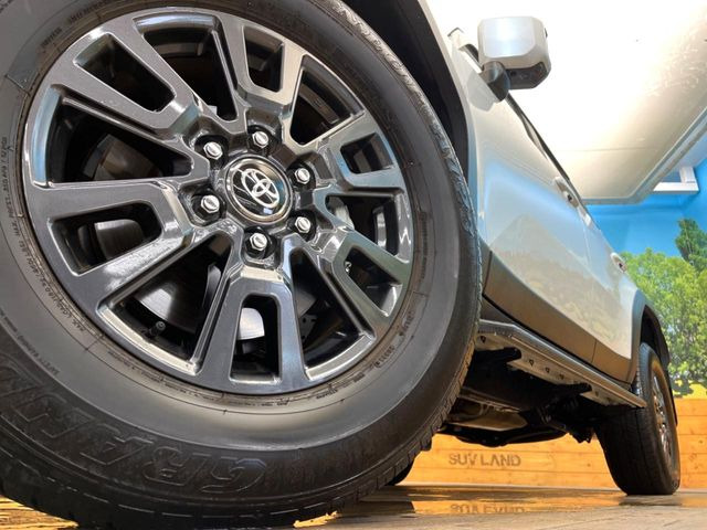 �y����18�C���`�A���~�z�C�[���z�O�ςɃ}�b�`���������A���~�z�C�[���𑕒����Ă���܂��B�e��ЊO�A���~�z�C�[����A�X�^�b�h���X�^�C�����戵�����Ă���܂��B���񂲑��k������