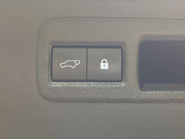 �y�p���[�o�b�N�h�A�z�X�}�[�g�L�[��^�]�Ȃ̃{�^�������������Ń��A�Q�[�g�������ŊJ���܂�!�ו��������Ă��鎞��A�����ʒu�ɂ���o�b�N�h�A��߂�ۂɕ֗��ȋ@�\�ł���