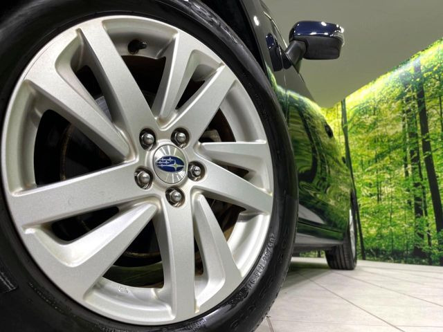 �y����16�C���`�A���~�z�C�[���z�O�ςɃ}�b�`���������A���~�z�C�[���𑕒����Ă���܂��B�e��ЊO�A���~�z�C�[����A�X�^�b�h���X�^�C�����戵�����Ă���܂��B���񂲑��k����������