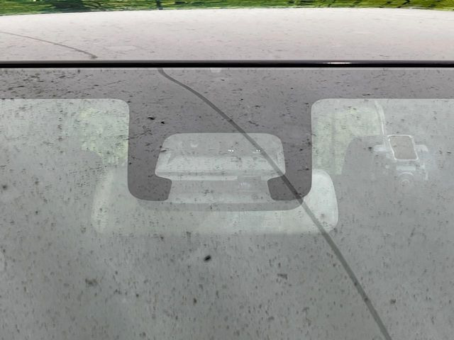 �y�X�Y�L �Z�[�t�e�B�T�|�[�g�z���s���ɑO���̎ԗ�����F�����A�Փ˂������Ȏ��͌x��ƃu���[�L�ŏՓˉ���Ɣ�Q�y�����A�V�X�g�B�����S�Ƀh���C�u�����y���݂��������܂��B