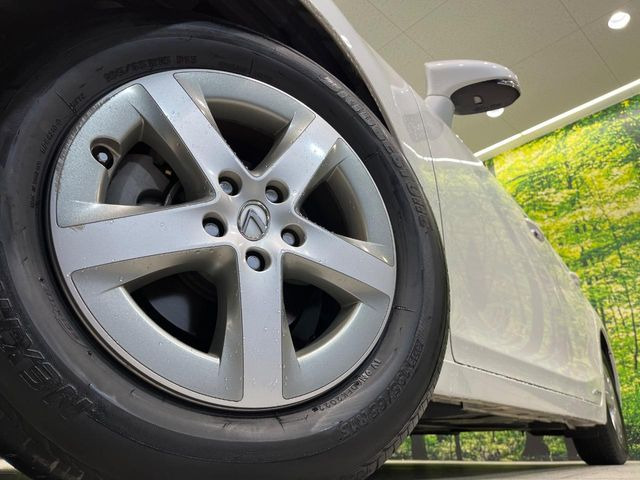 �y����15�C���`�A���~�z�C�[���z�O�ςɃ}�b�`���������A���~�z�C�[���𑕒����Ă���܂��B�e��ЊO�A���~�z�C�[����A�X�^�b�h���X�^�C�����戵�����Ă���܂��B���񂲑��k����������