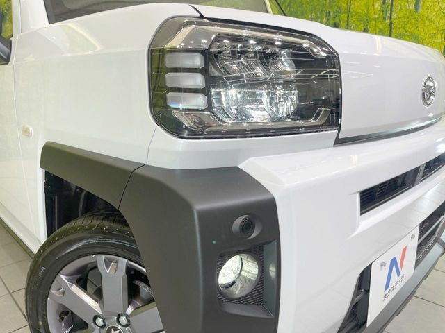 �yLED�w�b�h���C�g�z���V����ԑ��s�����ǍD�Ȏ��E���m�ۂ����S���ĉ^�]�ł��鍂�P�xLED�w�b�h���C�g�𑕔�!�_�����x�������A����d�͂��}�����Ă��܂��B