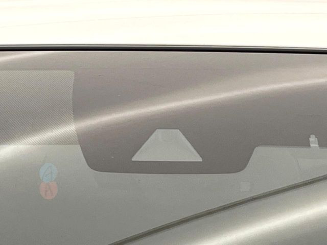 �y�g���^�Z�[�t�e�B�Z���X�z���s���ɑO���̎ԗ�����F�����A�Փ˂������Ȏ��͌x��ƃu���[�L�ŏՓˉ���Ɣ�Q�y�����A�V�X�g�B�����S�Ƀh���C�u�����y���݂��������܂��B