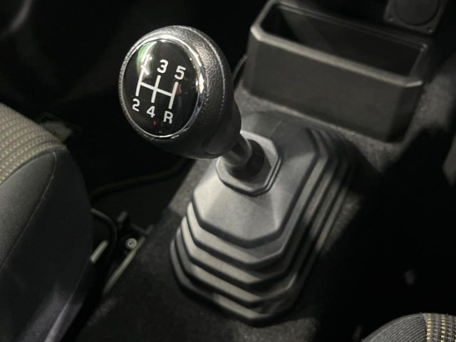 【フロアMT】走りのMT!!スポーティーな走行をお楽しみいただけます♪