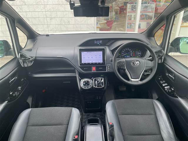 ノア1.8 ハイブリッド Si