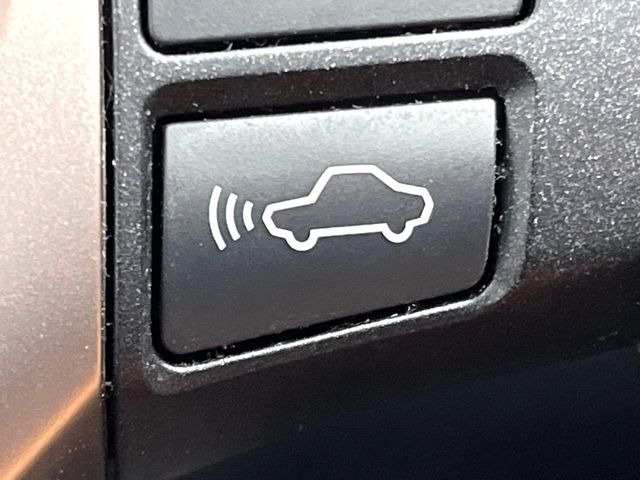 �y���[�_�[�N���[�Y�R���g���[���z�������H�ł̒��������s���y��!!�����ő��x��ۂN���[�Y�R���g���[�����A�Փˌy���V�X�e���ƘA�g���A�O���̎ԗ������m���ĎԊԂ�ۂ悤�ɑ��x���߂��Ă���܂�!!