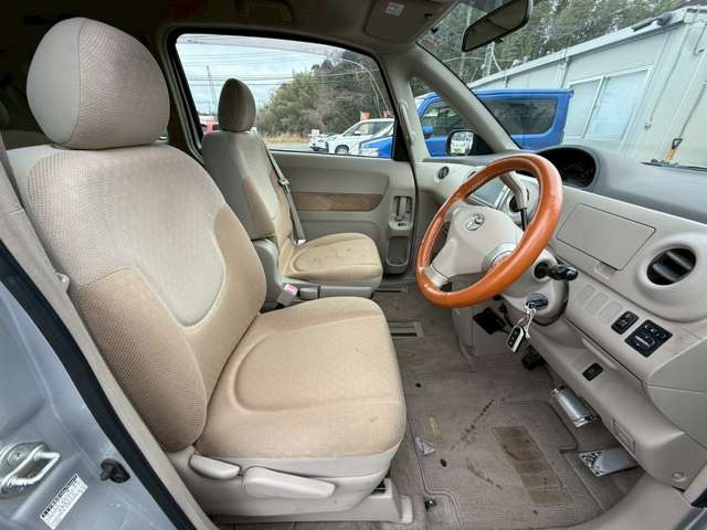 �C�ɂȂ邨�Ԃ�����܂�����E�̓d�b�ԍ����璼�ڂ��X�ɂ��₢���킹���������B�x�����@����ԗ����A��Ԃ܂łȂ�ł������������Ē����܂��B�X�^�b�t�ꓯ���A�����҂����Ă���܂��B