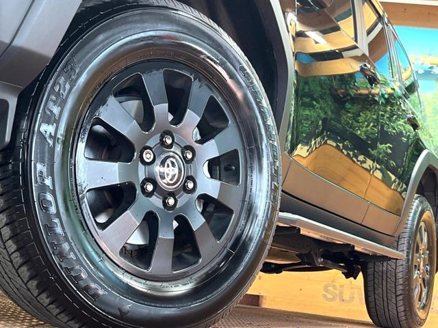 �y����18�C���`�A���~�z�C�[���z�O�ςɃ}�b�`���������A���~�z�C�[���𑕒����Ă���܂��B�e��ЊO�A���~�z�C�[����A�X�^�b�h���X�^�C�����戵�����Ă���܂��B���񂲑��k����������