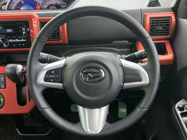 �y�����v�����X�e�A�����O�z�㎿�Ȋv���g�p���邱�ƂŁA��ɂ����������݂ƂĂ��^�]���₷���n���h���ł���