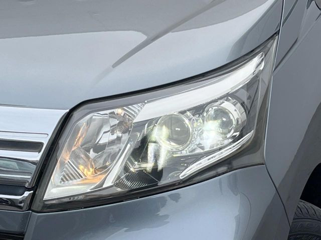 �yLED�w�b�h���C�g�z���V����ԑ��s�����ǍD�Ȏ��E���m�ۂ����S���ĉ^�]�ł��鍂�P�xLED�w�b�h���C�g�𑕔�!�_�����x�������A����d�͂��}�����Ă��܂��B