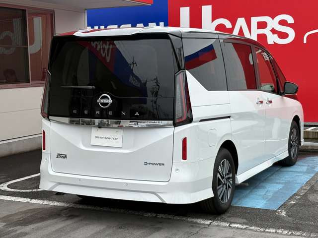 セレナ1.4 e-POWER ハイウェイスターV