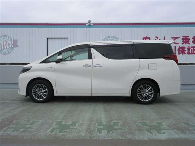 アルファードハイブリッド 2.5 エグゼクティブ ラウンジ E-Four 4WD