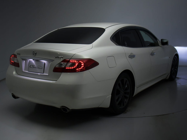 ���e�[���X���[�N��LED���H�A�}�t���[�A���[�t�X�|�C���[�A���A�E�C���O�A�G�A���p�[�c�Ȃǎ��t������܂�!���[�Ԗ��ɏo���܂��̂ŁA���Ԃ��w���ƃZ�b�g�w�����������߂ł�!!