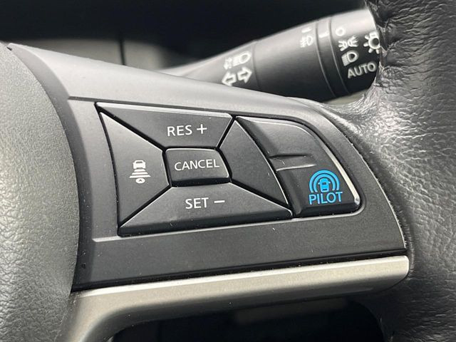 �y�v���p�C���b�g�z�������H�ł̒��������s���y��!!�a�؎��Ə��񑖍s�̃V�[���ŁA�A�N�Z���E�u���[�L�E�X�e�A�����O�������Ő��䂵�A�������^�]�̕��S���y�����Ă���܂���