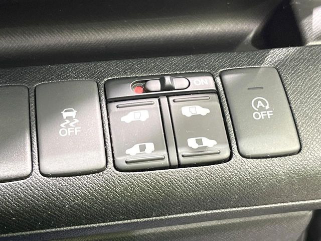 �y�����p���[�X���C�h�h�A�z�X�}�[�g�L�[��^�]�Ȃ̃X�C�b�`�Ō�ȗ����X���C�h�h�A�̊J���\���d��������͂����ăh�A���J����K�v�������A�����Ȃ��q�l�ł��ȒP�ɊJ���߂ł����K�ł���