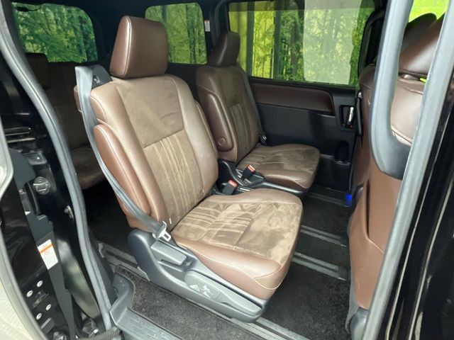 ���ڒ����̓E�H�[�N�X���[�ƂȂ��Ă���܂��B���ڂƎO��ڂ̈ړ�����~�肪�Ƃ��Ă��y�ɂȂ�̂ŁA���~��̍ۂ��X�g���X�������邱�Ƃ͂���܂����