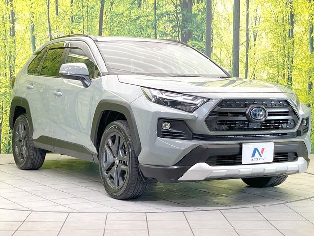 高透明度のガラス皮膜で撥水はもちろん、上質なツヤ・光沢を実現。紫外線や酸性雨から大切な愛車を保護し、色あせ・劣化を防止。「弾スプラッシュコート」、「弾プリミッサコート」からお選びいただけます。