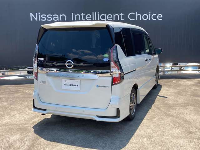 セレナ1.2 e-POWER ハイウェイスターV