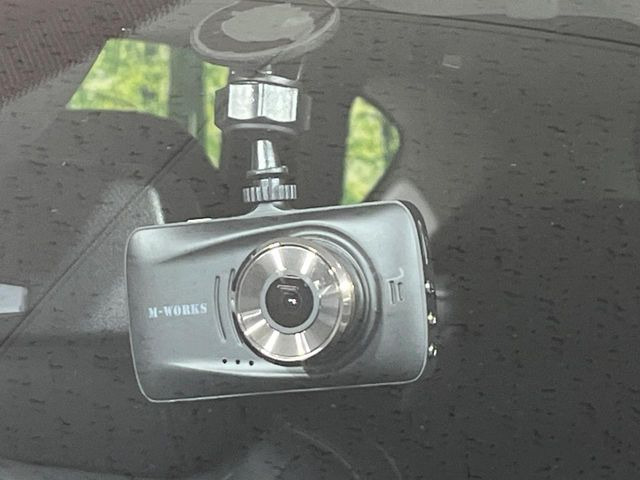 �y�h���C�u���R�[�_�[�z�h���C�u���R�[�_�[����!���s���͂������A������^�]�⎖�̂ɑ��������ہA�f���ŋL�^���A����̃��X�N�ɔ����܂��B���L�^�pSD�J�[�h�͂��q�l�����g�ł��������������K�v������܂��B