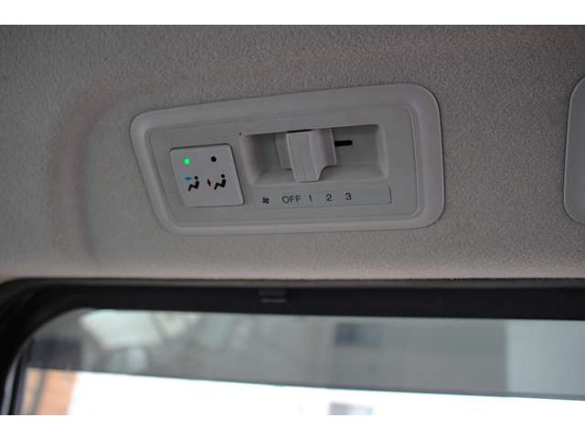 �����G�A�R���A���A�q�[�^�[