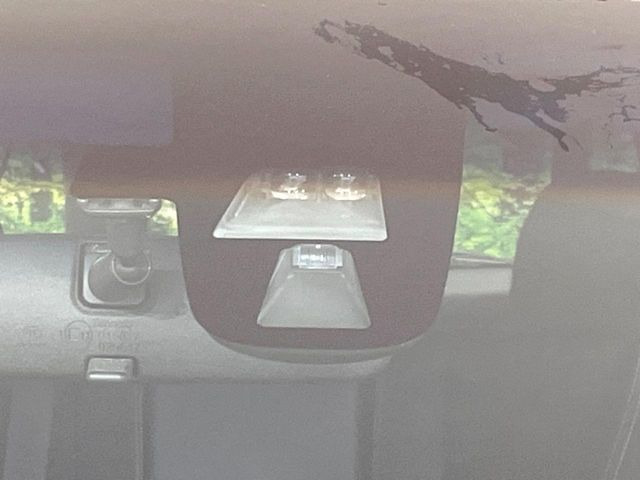 �y�V�e�B�u���[�L�A�N�e�B�u�V�X�e���z�ᑬ���s���ɑO���̎ԗ�����F�����A�Փ˂������Ȏ��͌x��ƃu���[�L�ŏՓˉ���Ɣ�Q�y�����A�V�X�g�B�����S�Ƀh���C�u�����y���݂��������܂��B