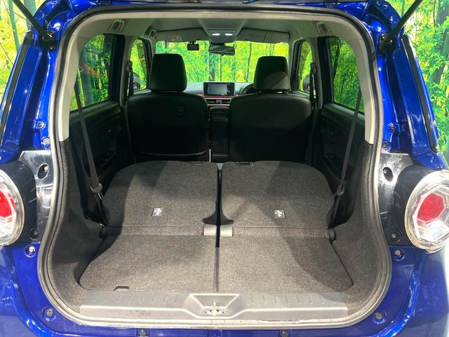 ���i�̂���������ʋ΁A���}���ɏ\���ȉ׎��X�y�[�X���m�ۂ��Ă���܂��B�Z�J���h�V�[�g��|���ƁA�傫�ȉו��̐ύڂ��\�ł���