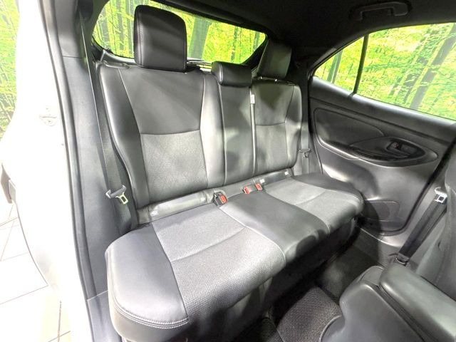 �y�n�[�t���U�[�V�[�g�z�������ƍ���S�n�𗼗������l�C�̃V�[�g���w�ʁE���ʂ̃t�@�u���b�N�f�ނ́A�ʋC���̗ǂ��⊊��ɂ����ɗD��Ă��܂��B�C���╞���ɍ��E���ꂸ���K�ɂ���肢�������܂��B